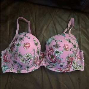 Victoria's Secret Dream Angels Demi Bra In Bubblegum Pink W/ Floral Lace Detail